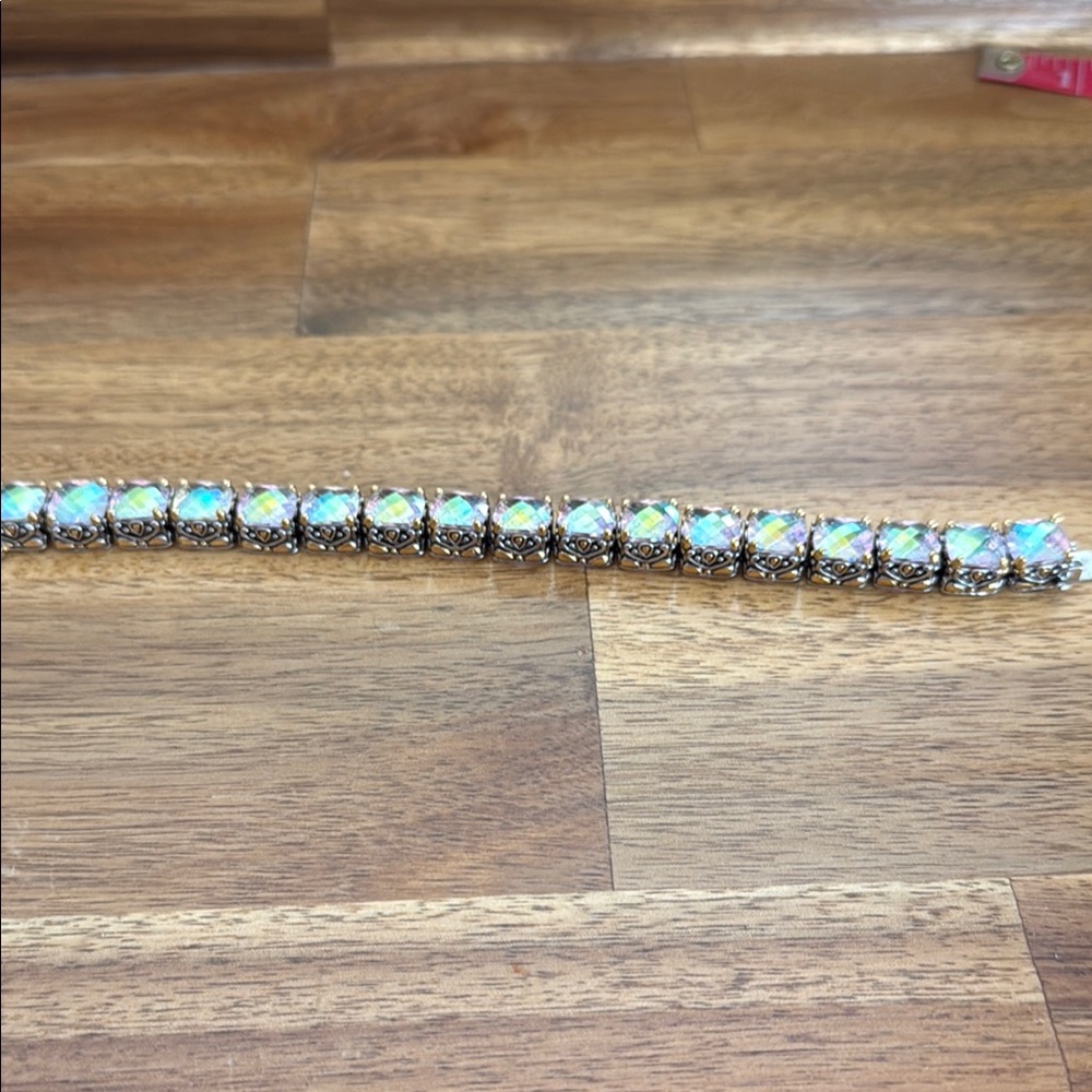 Silver Turquoise-Inspired Bracelet with Polished Finish